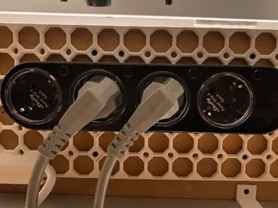 Shelly Power Strip Underwear 2.0 Multiboard