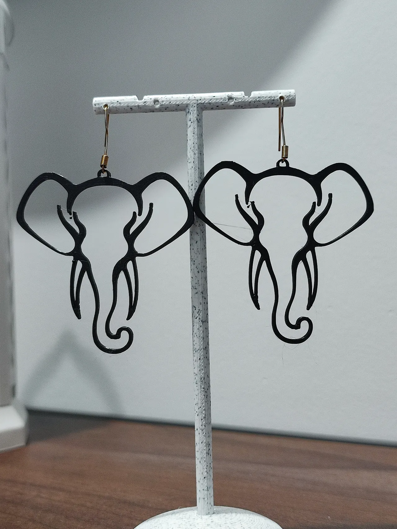 Aretes Dumbo Deluxe: Presencia Real view 3