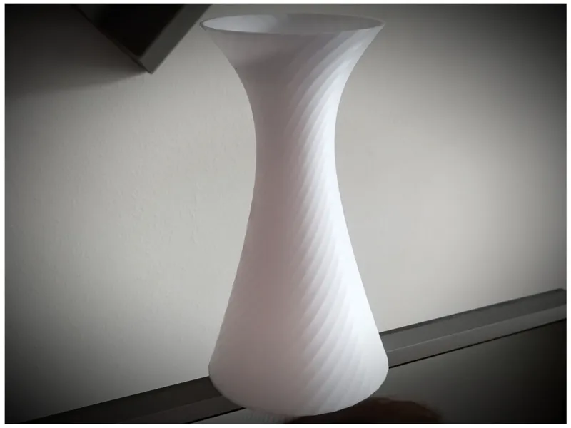 Cute vase for flowers at easter - Reinforced 