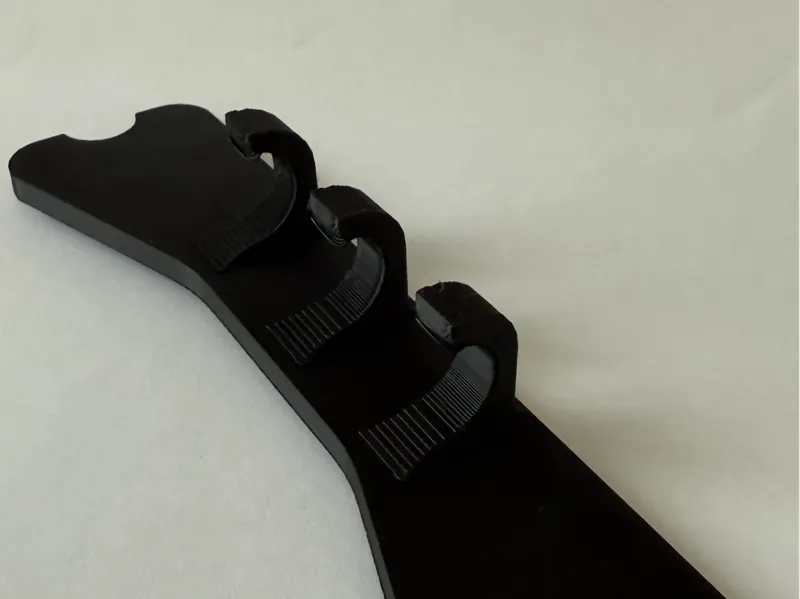 Mercedes hanger bracket for beaded car seat cover