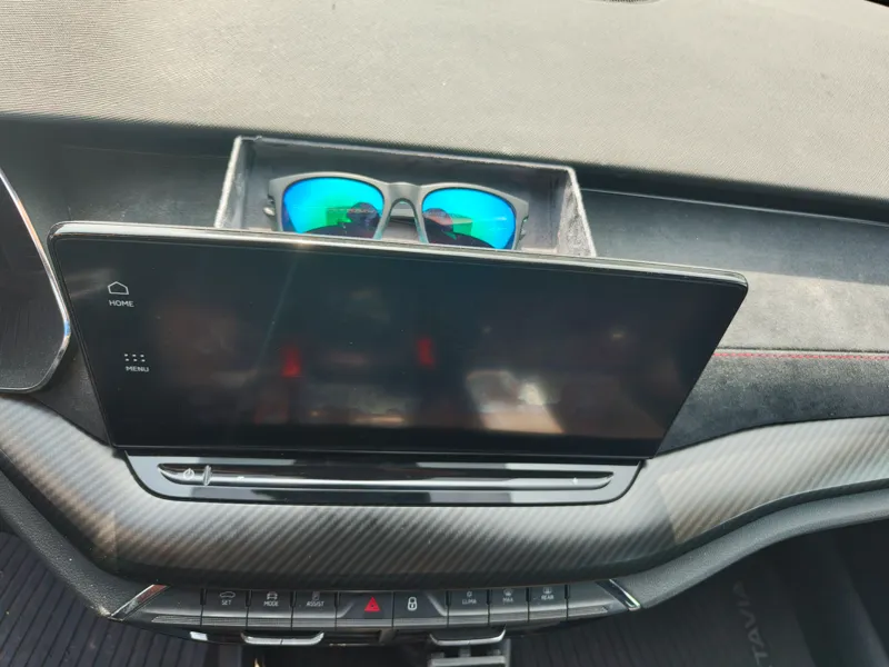 Skoda Octavia NX Brillenablage Version 2