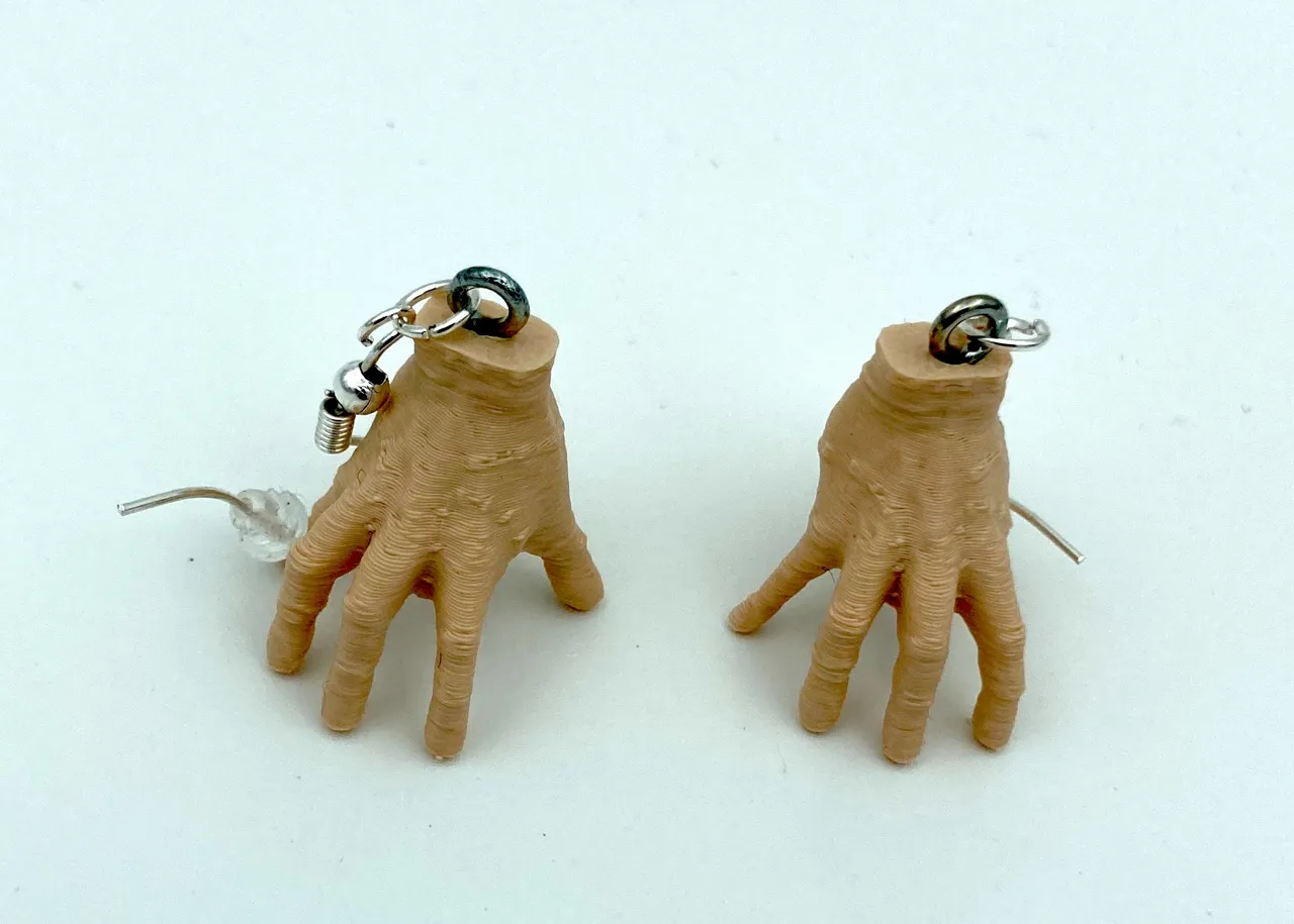 Pendientes Mano / Earrings Hand view 2