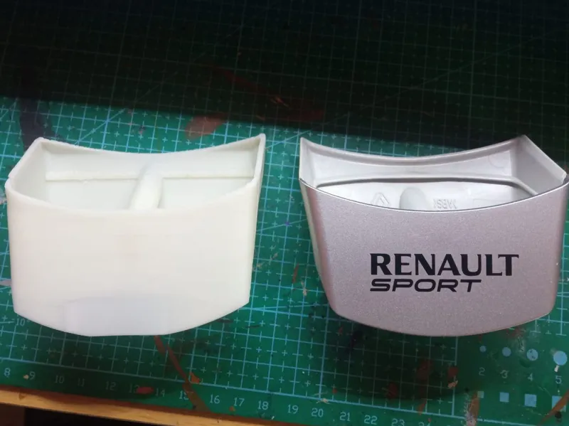 Renault clio steering wheel insert/trim
