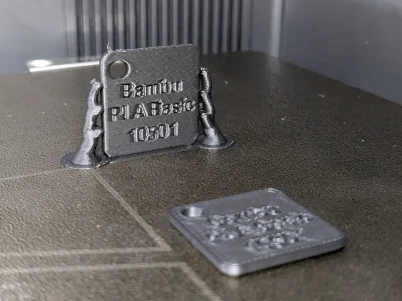 Filament Swatch lying and standing, full sample