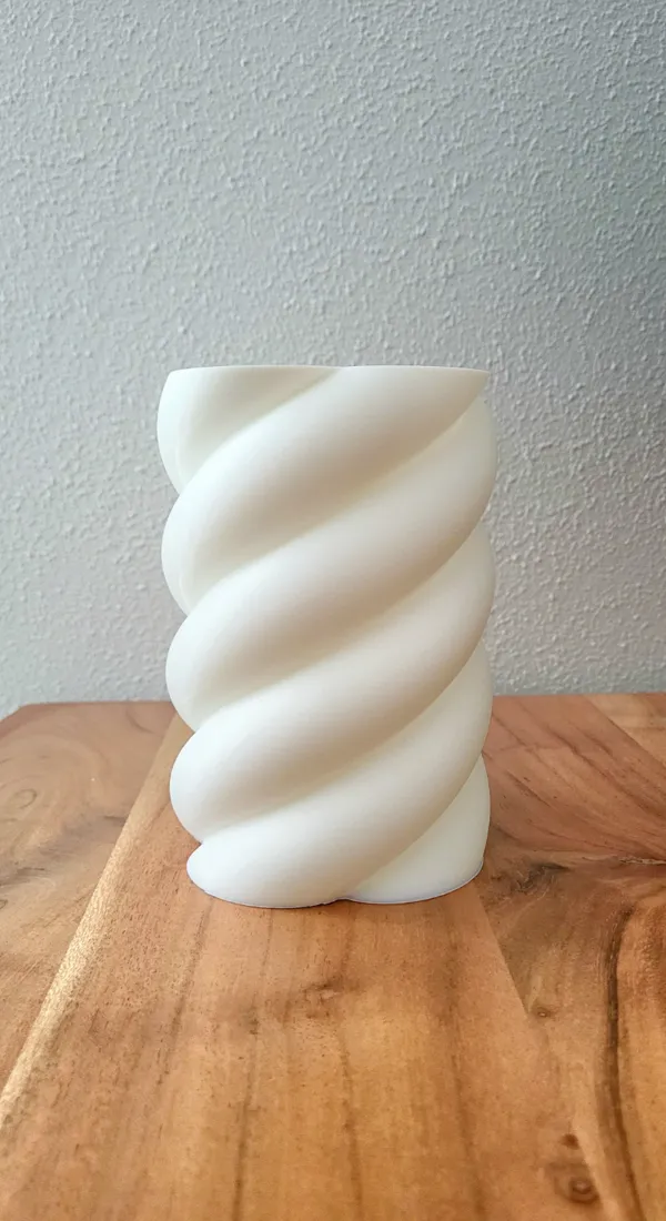 https://makerworld.bblmw.com/makerworld/model/USab3d73654045e6/design/2023-11-09_0829fd916b787.jpg