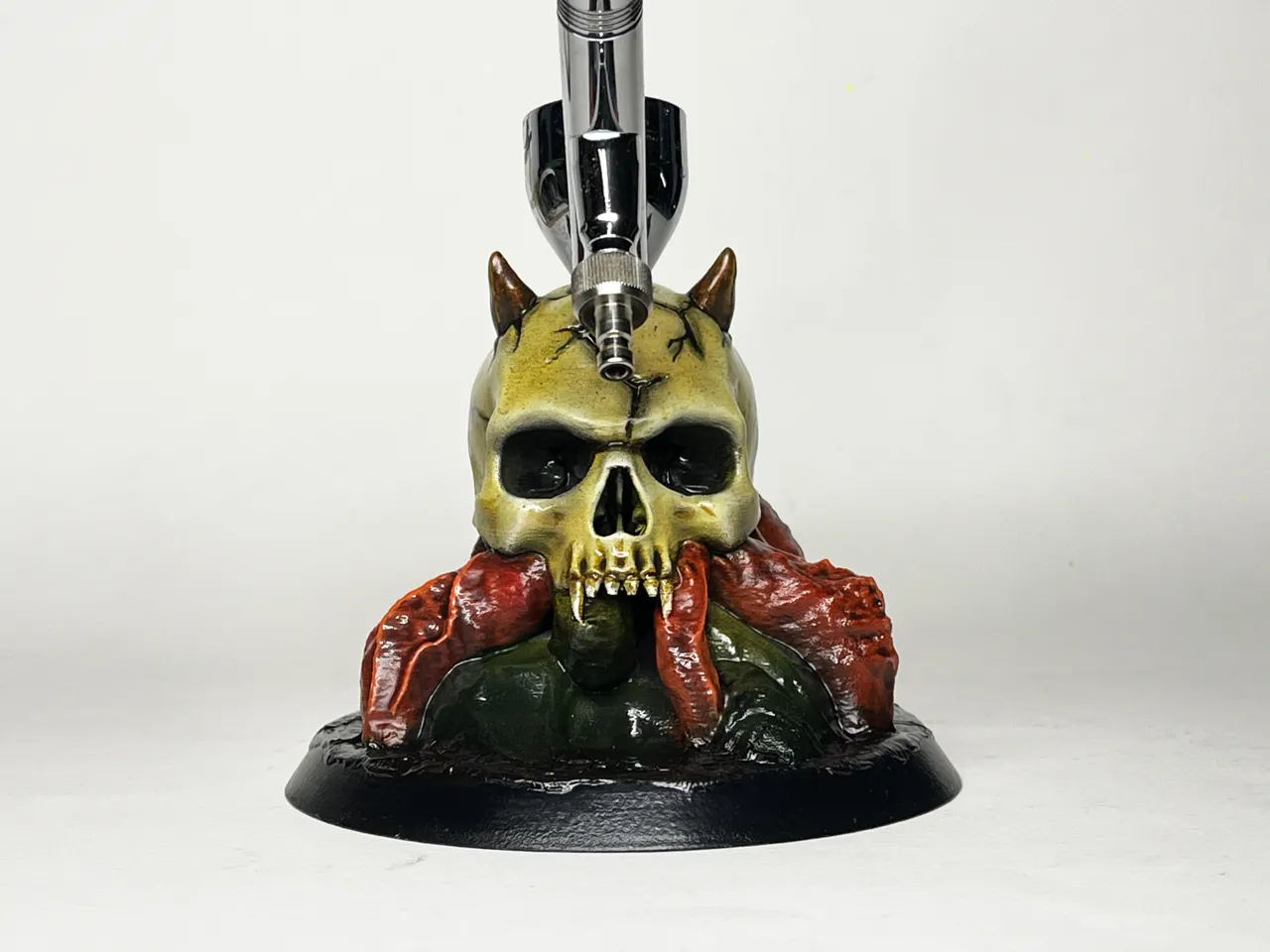 Airbrush / Pen holder view 4