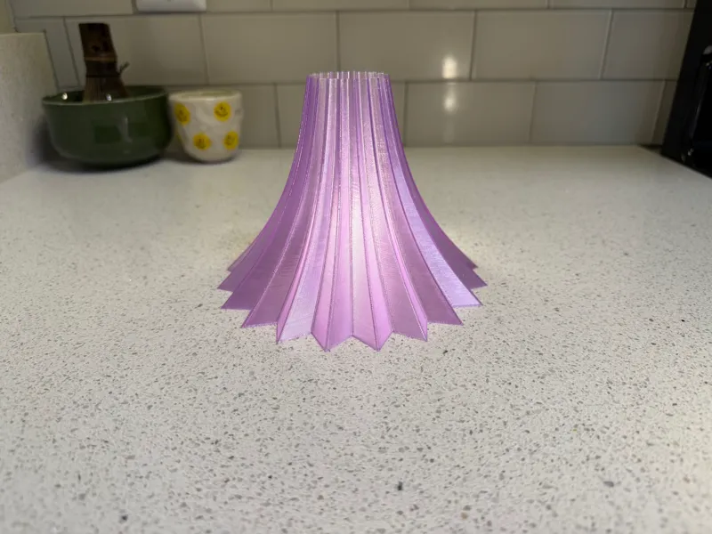 Icosagon Sloped Vase