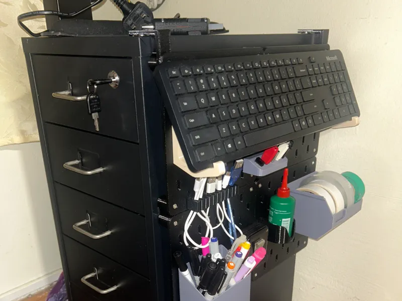 Hanger for Skadis Pegboard