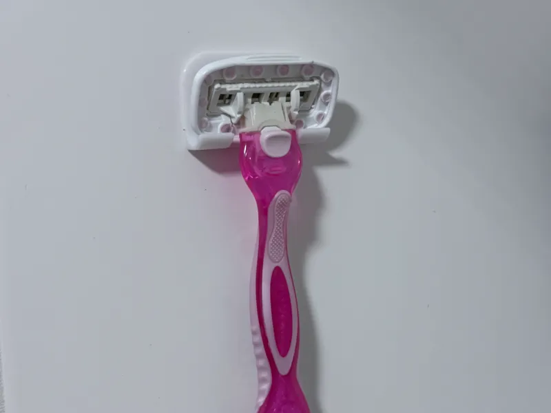 Razor wall mount for the bathroom shower, 2 sizes!