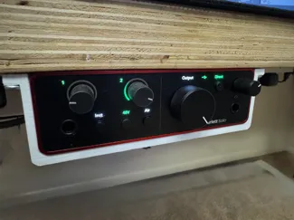 Focusrite Scarlett Solo 4th Gen UnderDesk Mount