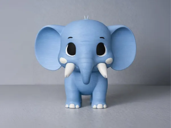 Figurine d'éléphant à grandes défenses