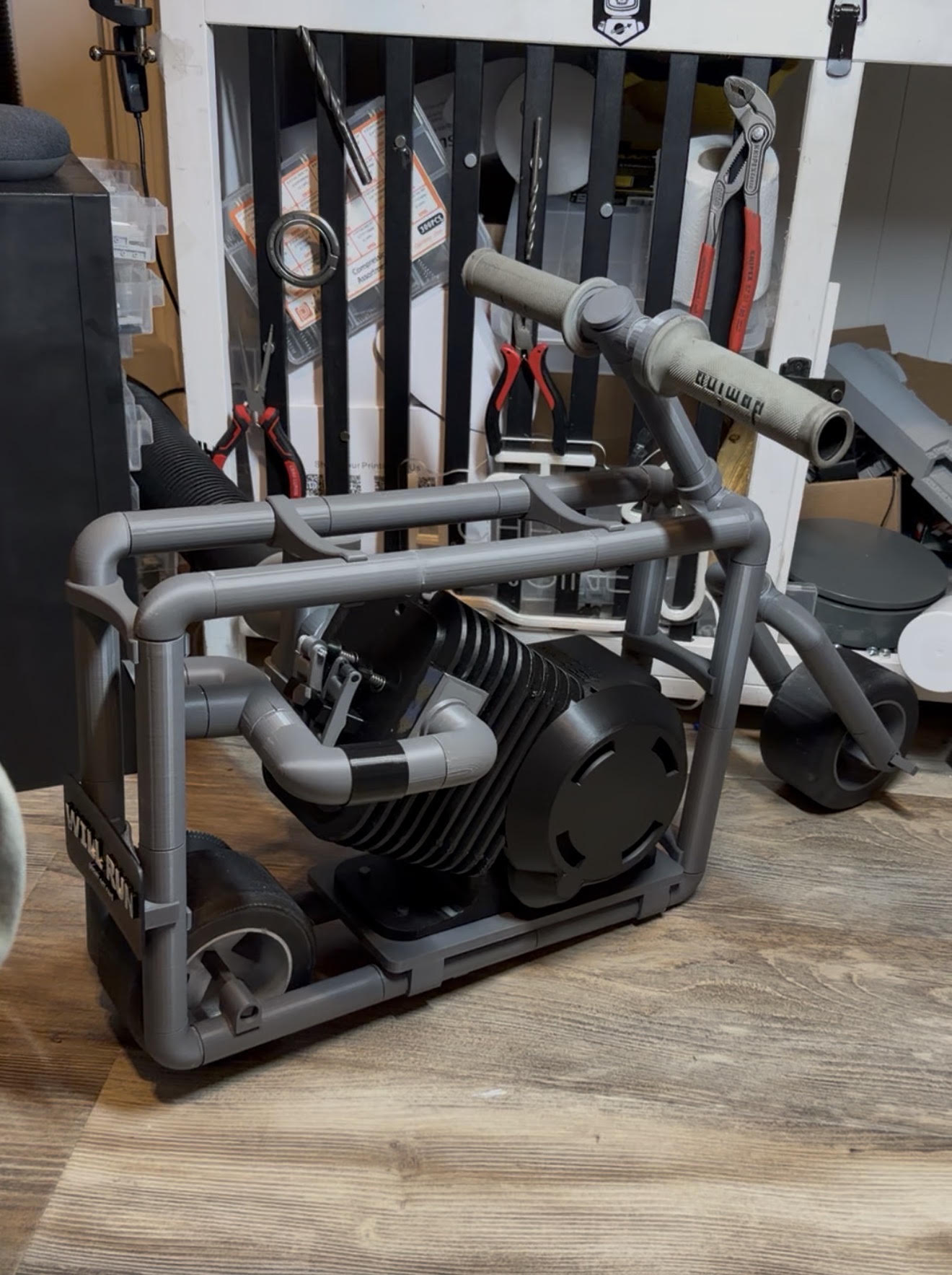 Miniatura 2 do modelo 3D Predator 212cc like vacuum engine
