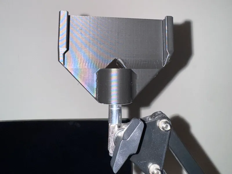 iPhone 15 pro max phone holder for mic stand