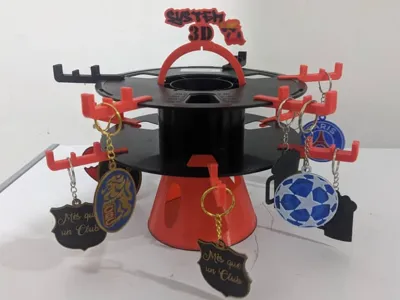 Keychain display with recycled spool