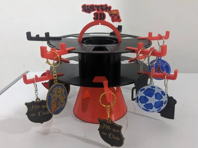 Keychain display with recycled spool