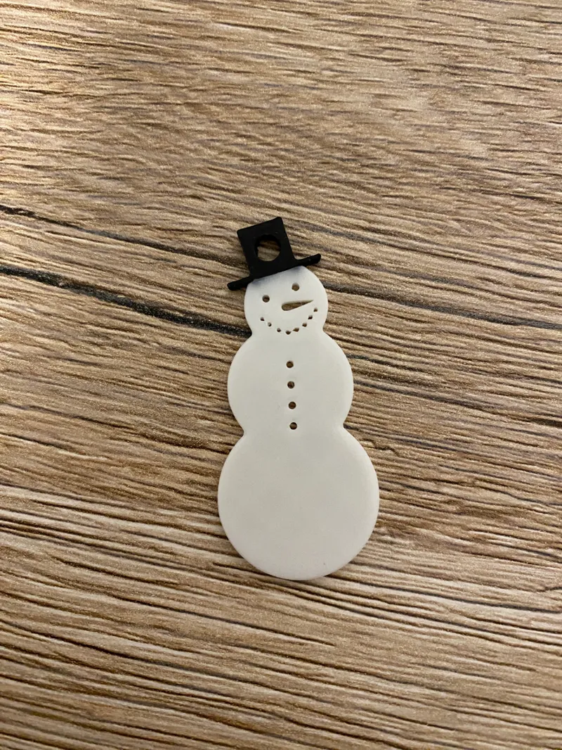 Keychain snowman token for shopping carts