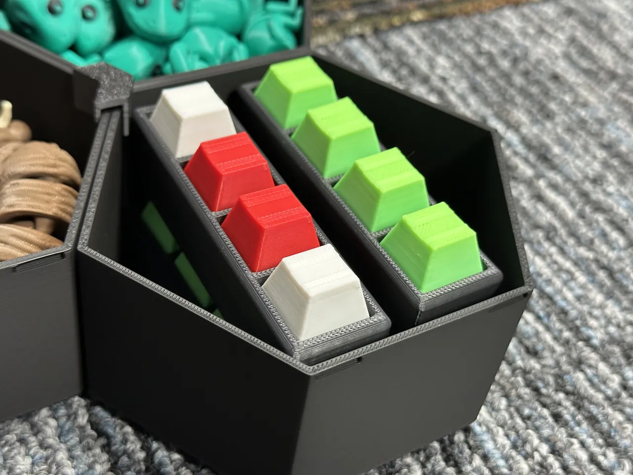 Market Selling Bins (NO SUPPORTS) view 3
