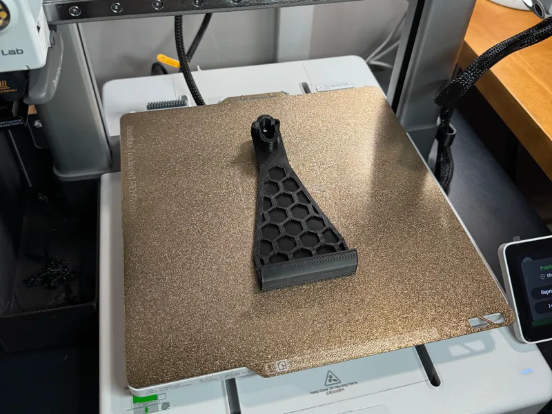 LG monitor mount for Monsoon flat panel speaker