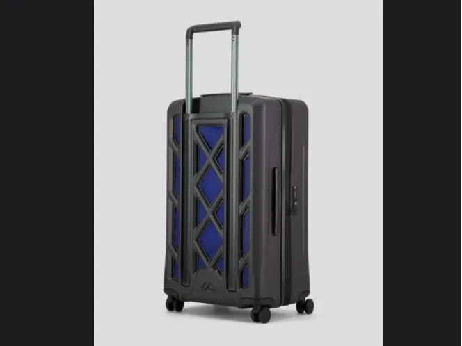Luggage Model Display