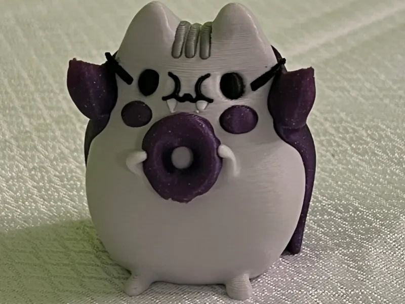 Halloween Decor Pushen Dracula with sweet donut <3