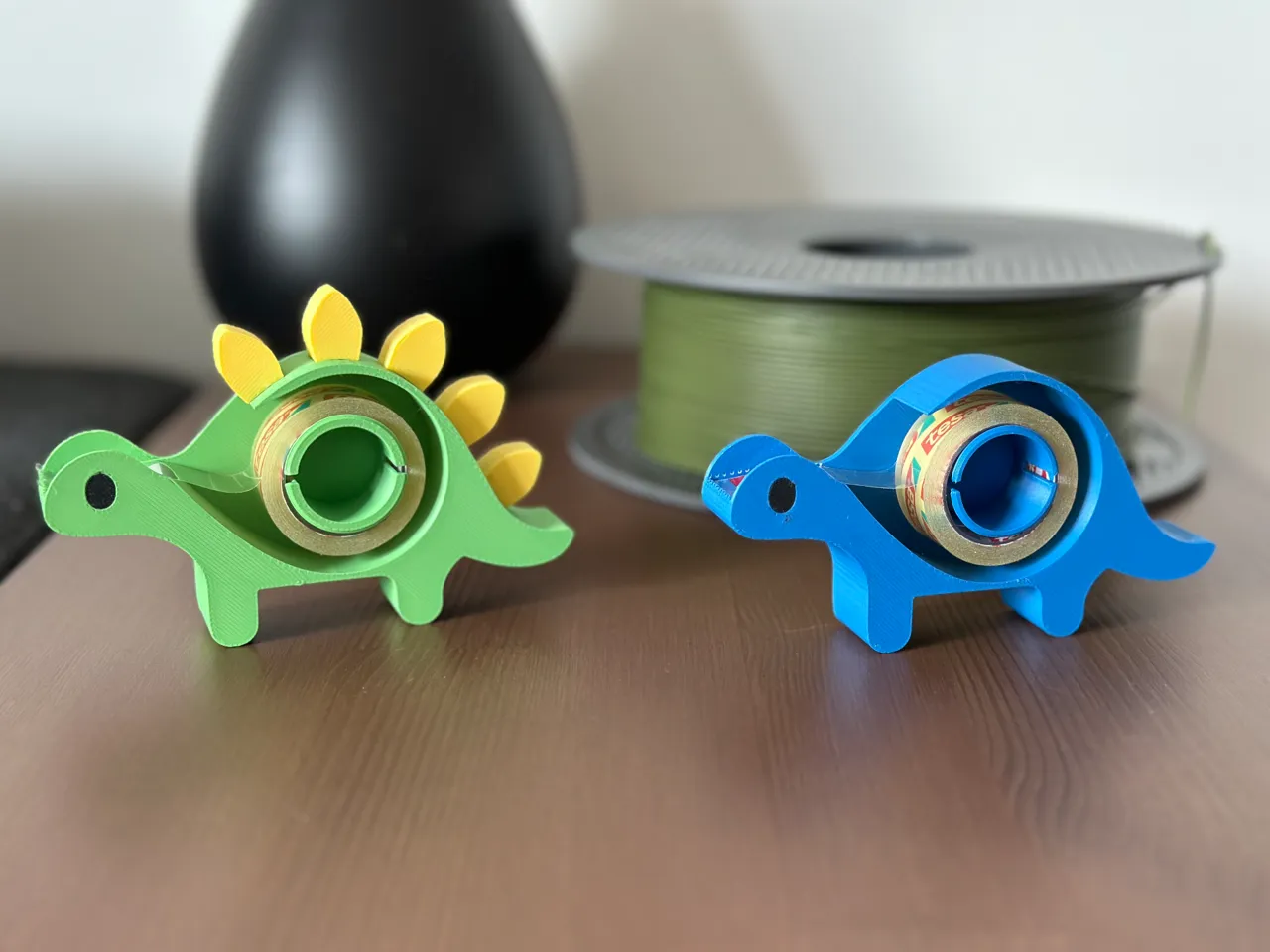 Tapeosaurus - Cute dinosaur tape dispenser view 2