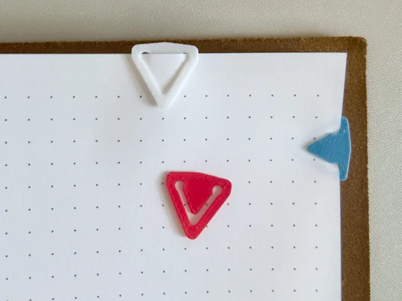Triangle paperclip page marker