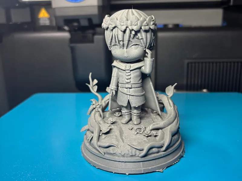 Chibi Hero Figure – Himmel-Inspired
