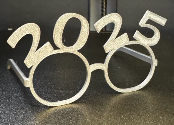 Lunettes du Nouvel An pour enfants (impression en une pièce)