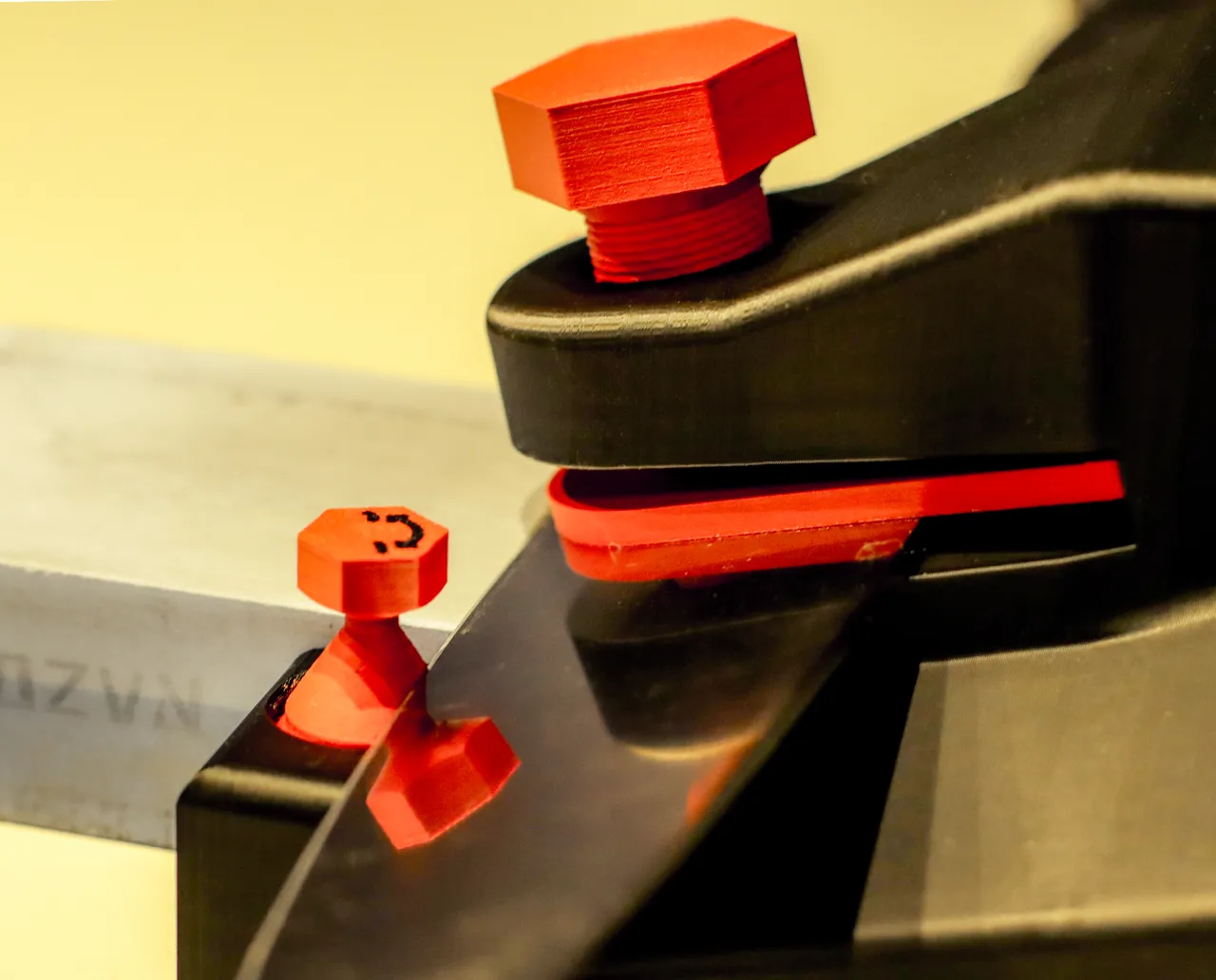 Overengineered Knife Sharpening Jig view 4