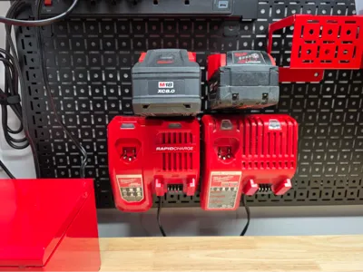 M18 Battery Holder - Omniwall