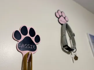 Paw Print Lead & Collar Holder