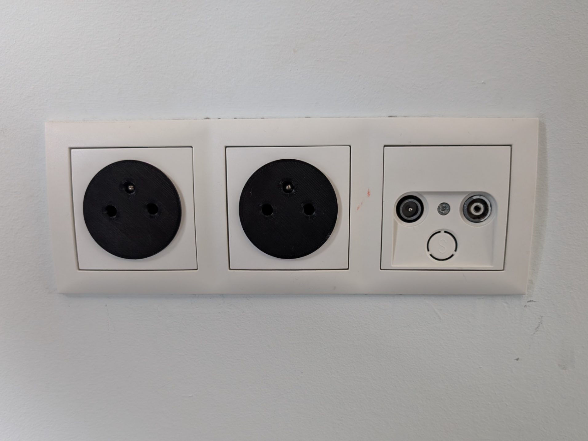 Child protection EU socket V2- Every earthing type