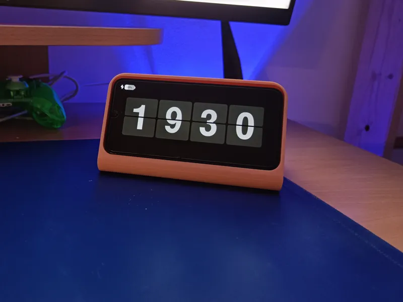 Samsung S23 Plus Standby Charging Dock