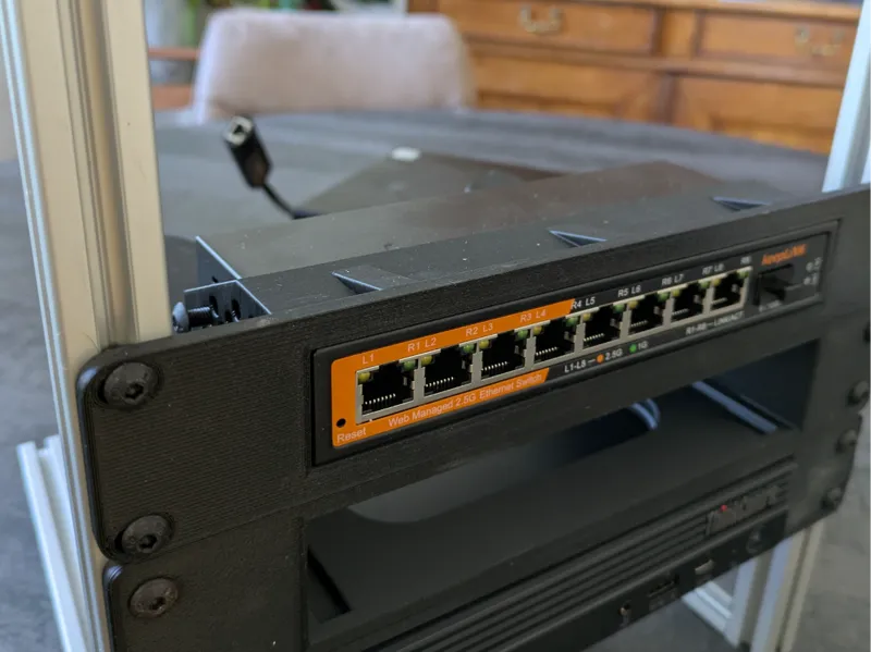 Support switch keepLiNK 8 Ports rack 10"