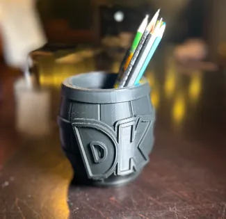 DK Barrel with open and closed lid