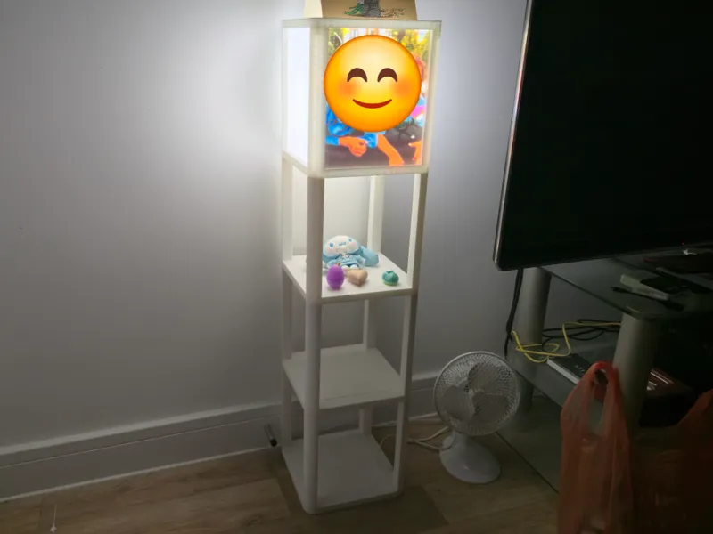 Shelf Tower Lamp