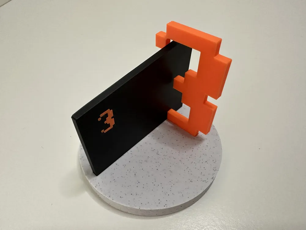 Apple 3 Infinite Loop Sign by Bas van der Ploeg - MakerWorld