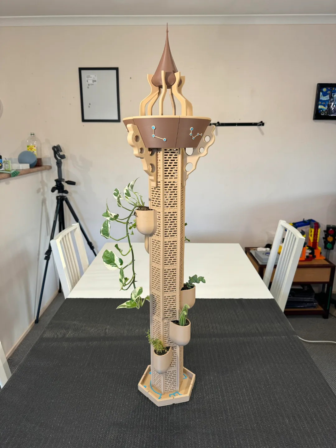 Sheikah Tower Planter from Zelda BotW view 2