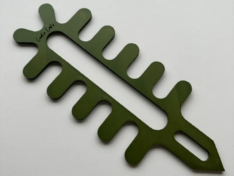 Ric-Rac Plant Stake v1