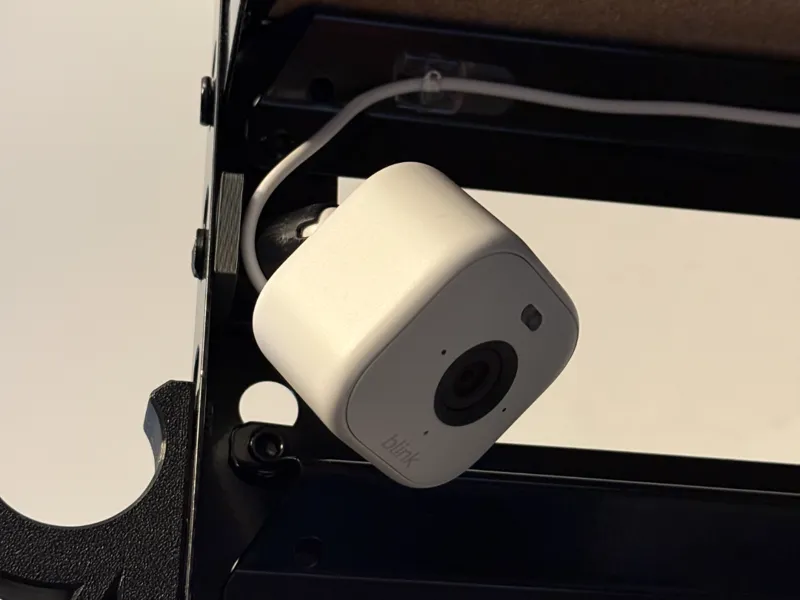 Blink Mini Mount For Muscle Rack Shelving