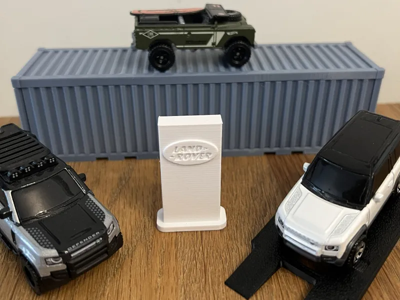 Land Rover sign 1/64 scale car diorama garage