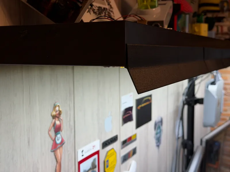 LED STRIP SHELF LIGHT SHADE