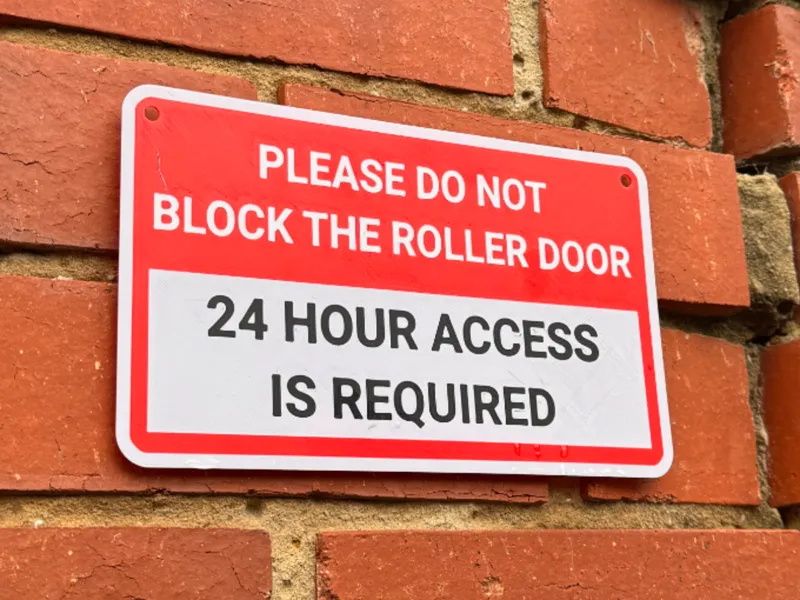NO PARKING SIGN