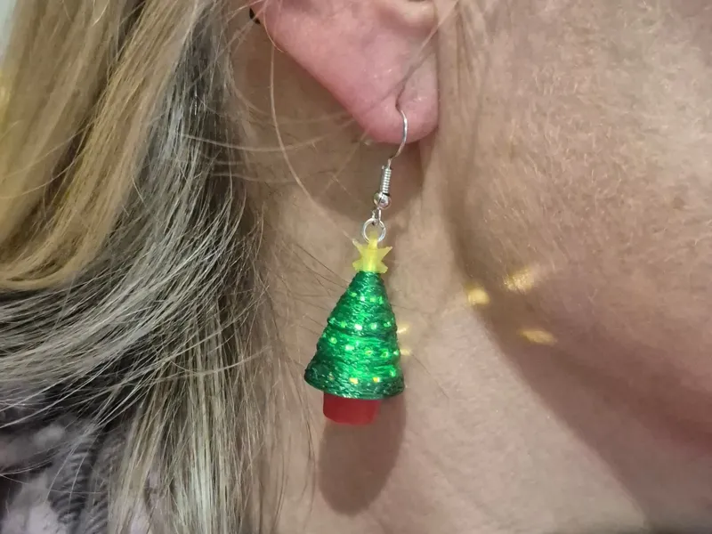 Flashing Xmas Tree Earrings