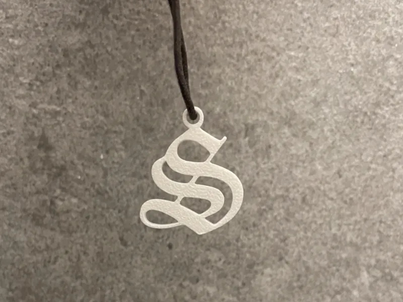 "S" keychain