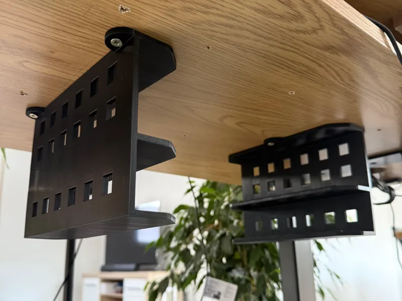 Decksaver Halterung für DJ Equipment unterm Tisch