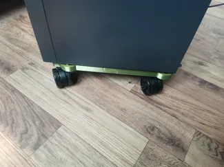 Chassis rack with wheels(机箱托架带轮子)