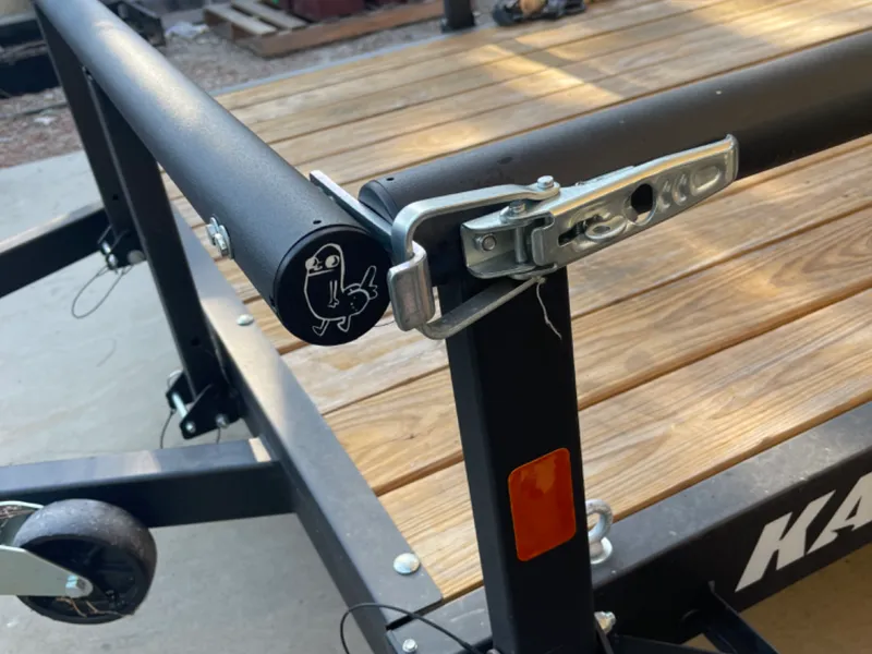Karavan Trailer Dickbutt Plug
