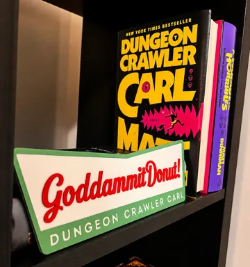 Letrero o emblema decorativo: Goddammit Donut! – DCC Donut Shop Sign — vista de referencia 3