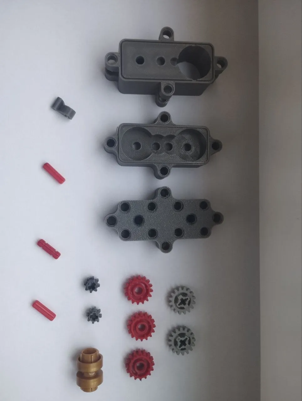 Brick gearbox casing - 2 gears view 2